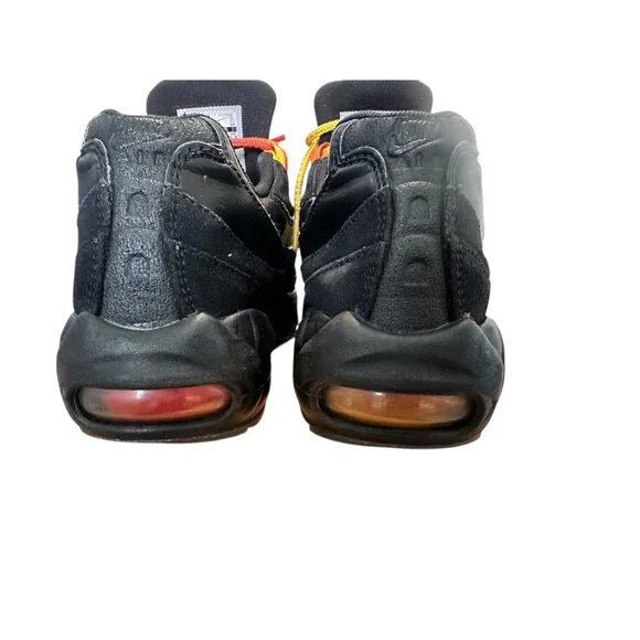 RARE Nike Air Max 95 Premium NY vs LA Shoes Mens 6.5 Women 8 Black Suede Leather - Picture 12 of 16